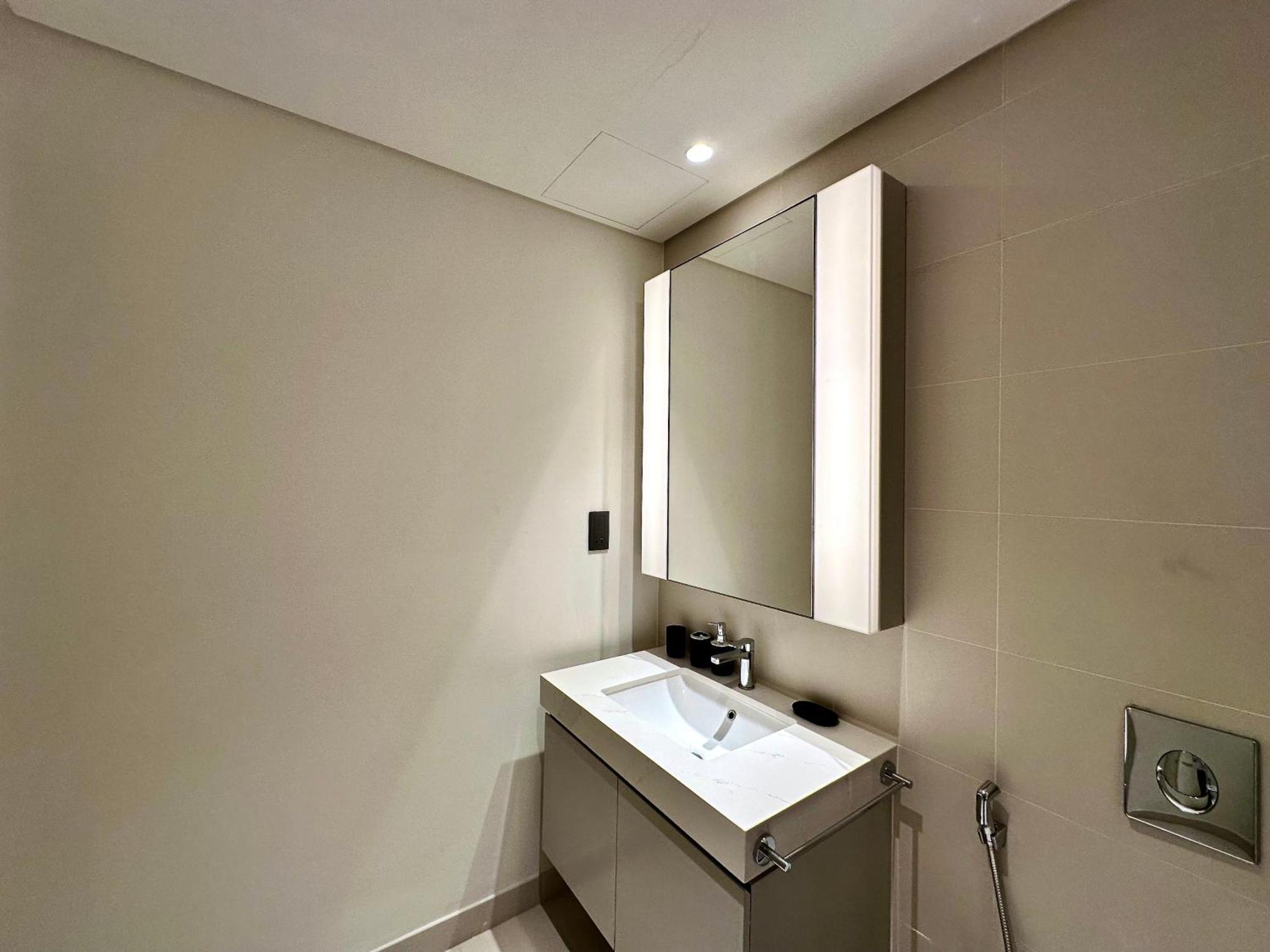Lux Bnb I Sun Rise Bay I Palm & Sea View Apartment Dubai Exterior photo