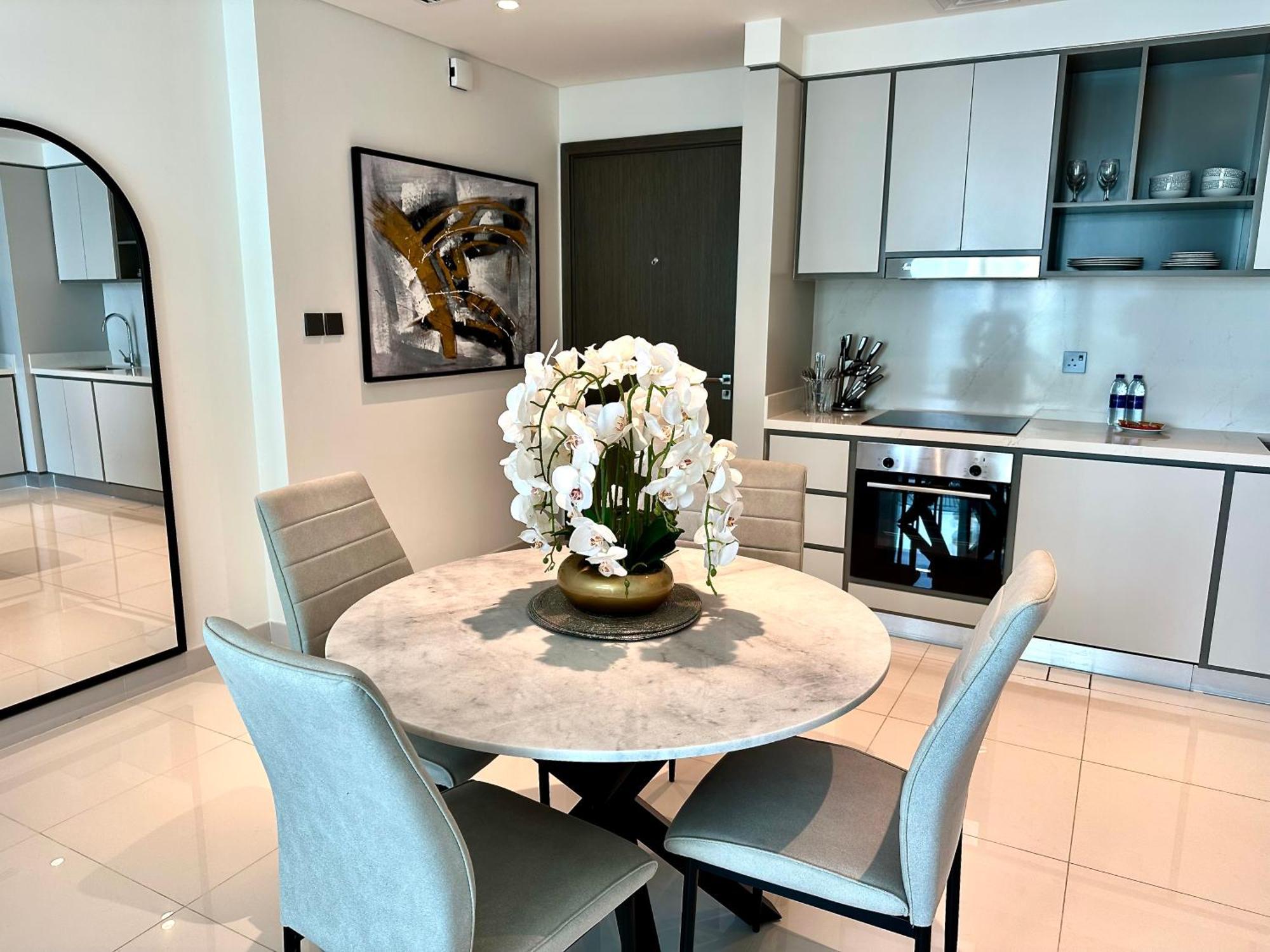 Lux Bnb I Sun Rise Bay I Palm & Sea View Apartment Dubai Exterior photo